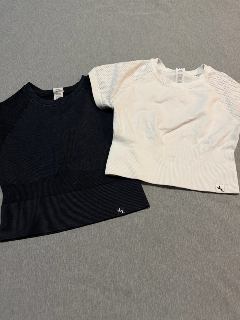 JoyLab Crop Top Bundle Small Black White Compression Workout Activewear